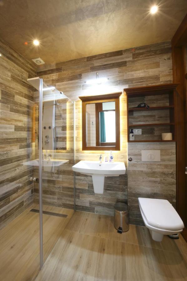 Virag Apartman Luxury Odorheiu Secuiesc Exterior foto